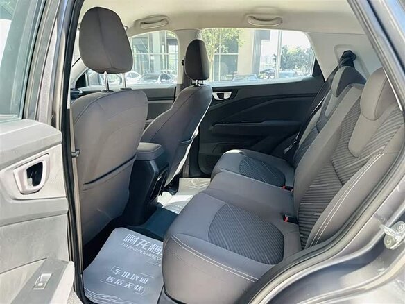 Wuling Xingchi 2023 — фото 9 из 11