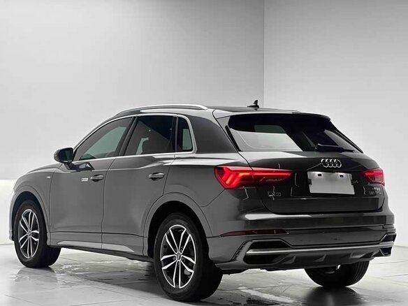 Audi Q3 2022 — фото 4 из 10