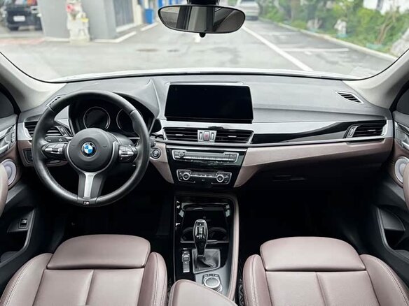 BMW X1 2022 — фото 6 из 8