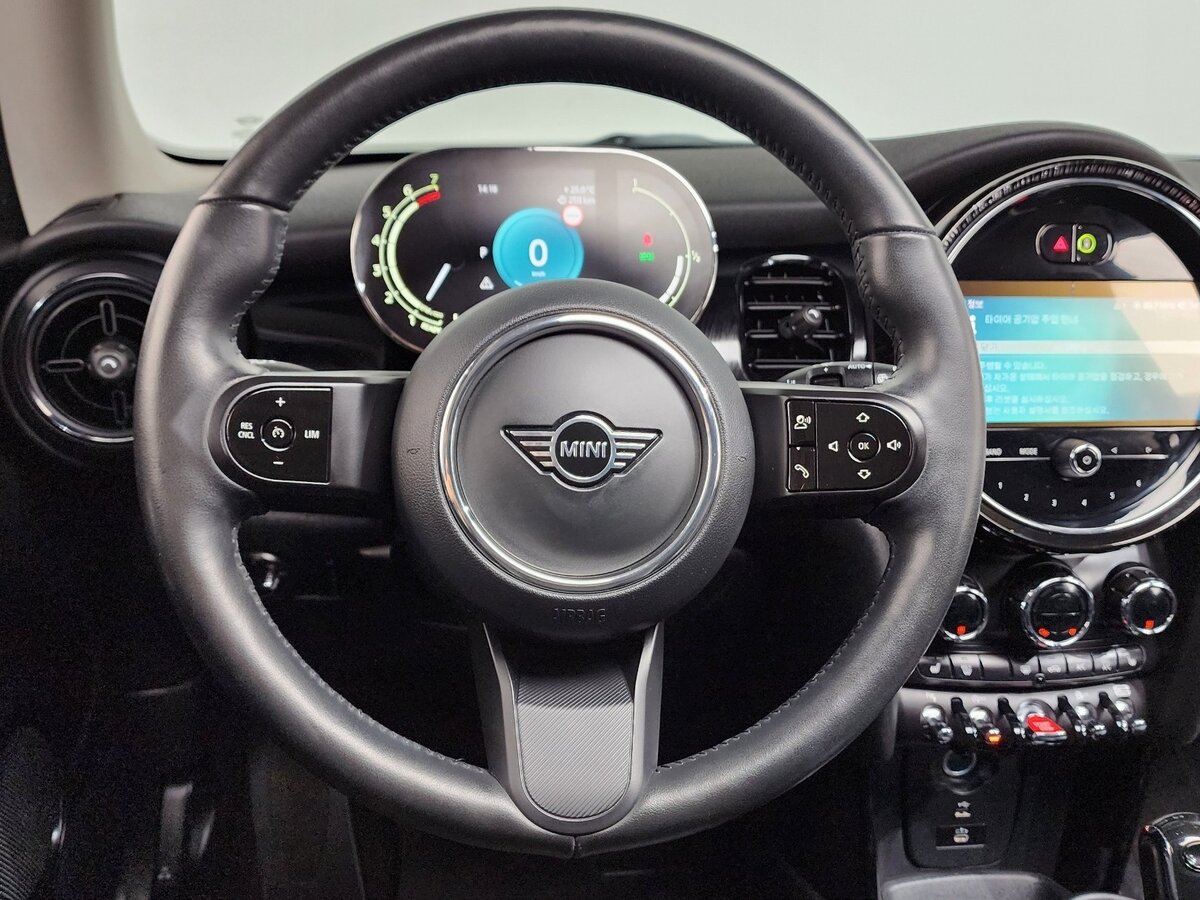 Mini Hatch 2022 — фото 6 из 20