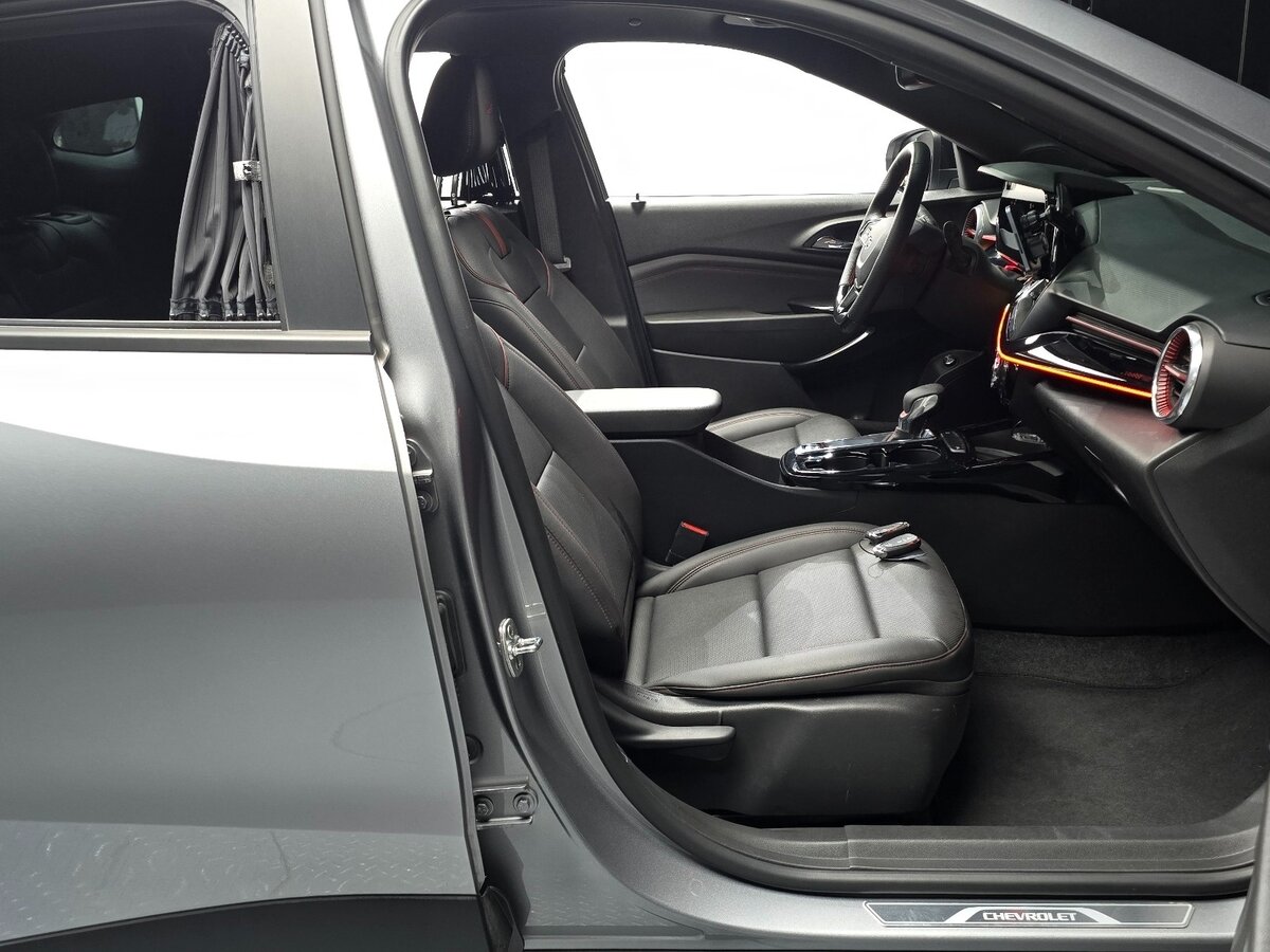 Chevrolet Trax 2023 — фото 8 из 20