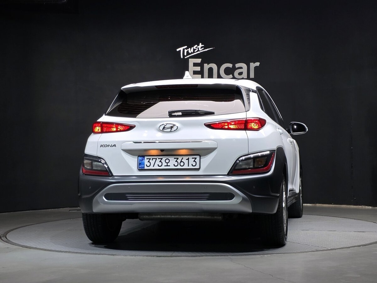 Hyundai Kona 2022 — фото 4 из 10