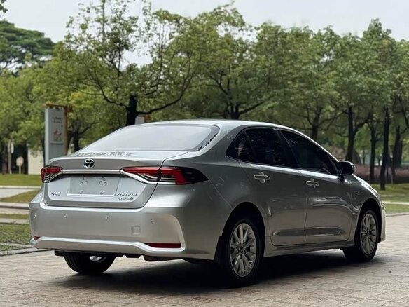 Toyota Corolla 2022 — фото 6 из 19