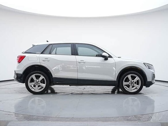Audi Q2 2023 — фото 4 из 13