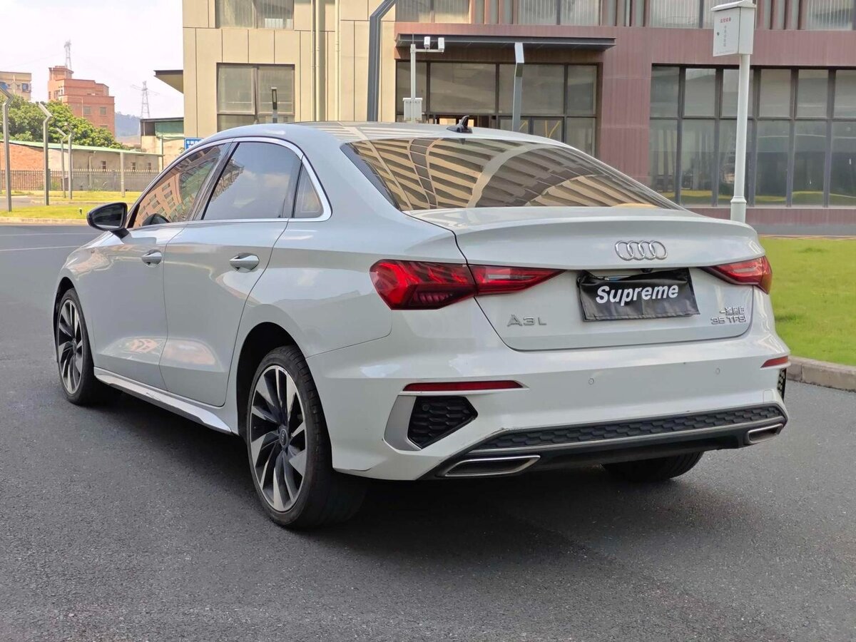 Audi A3 2023 — фото 6 из 9