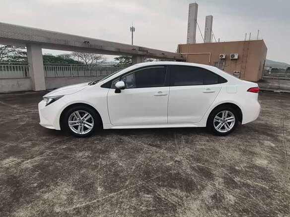 Toyota Levin 2022 — фото 4 из 10
