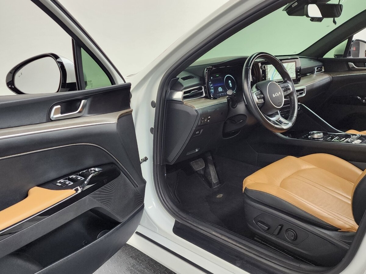 Kia K5 2022 — фото 7 из 18