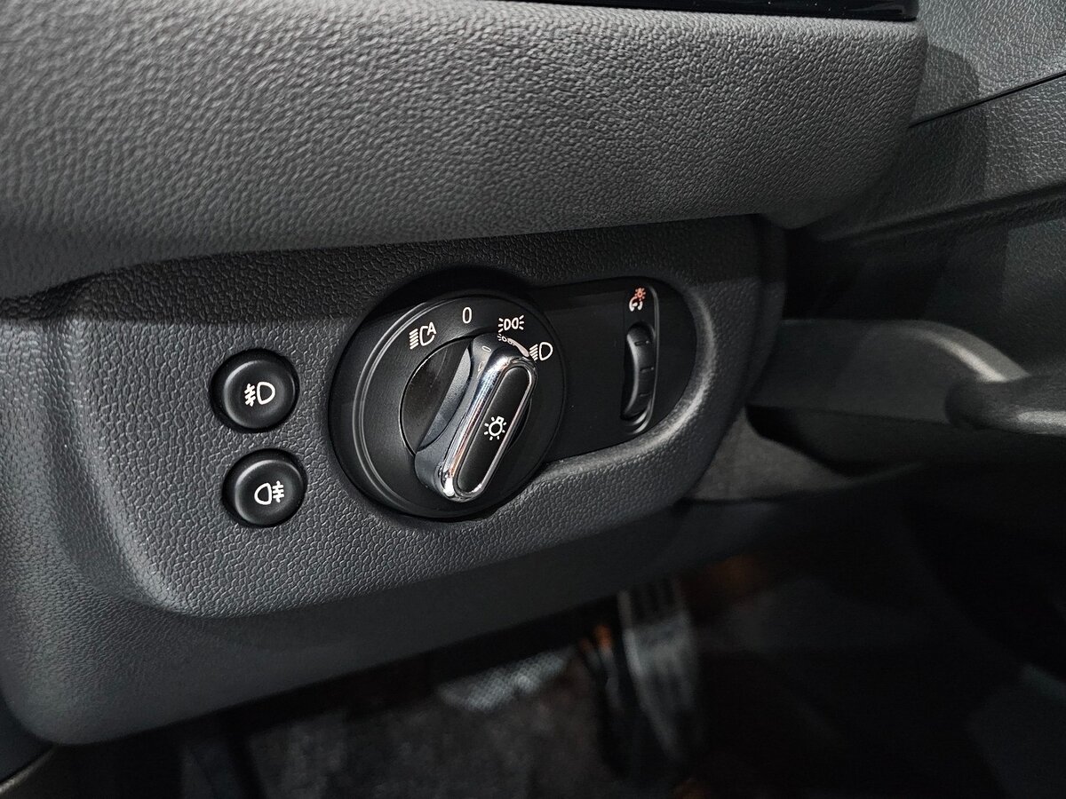 Mini Clubman 2022 — фото 18 из 20
