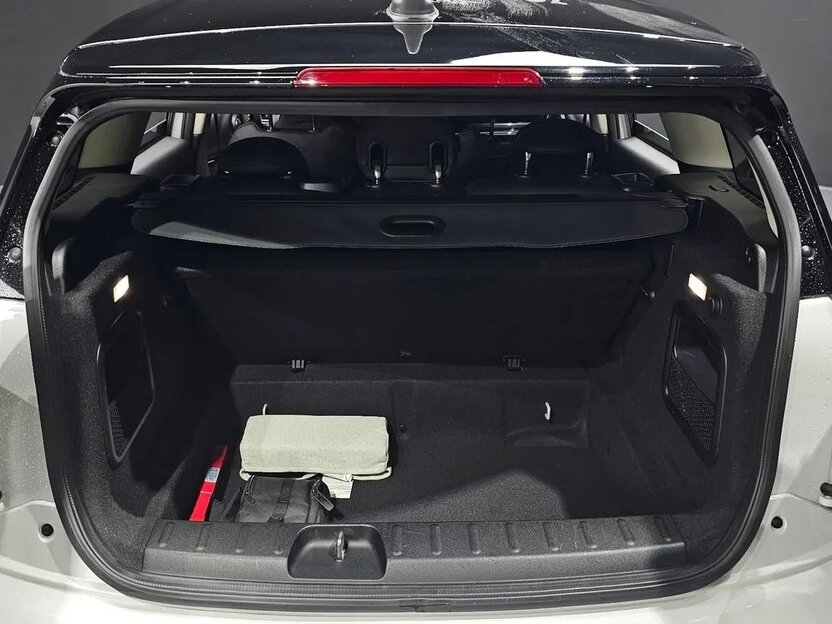 Mini Clubman 2022 — фото 20 из 20
