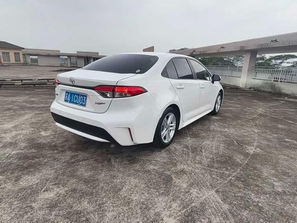 Toyota Levin 2022 — фото 5 из 10