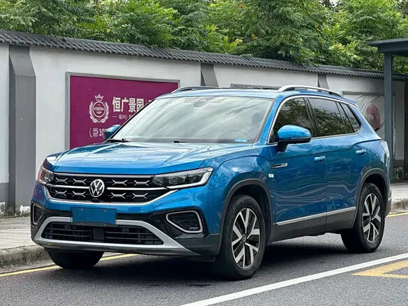 Volkswagen Tayron 2023 — фото 1 из 10