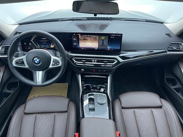BMW 3 серии 2023 — фото 6 из 8