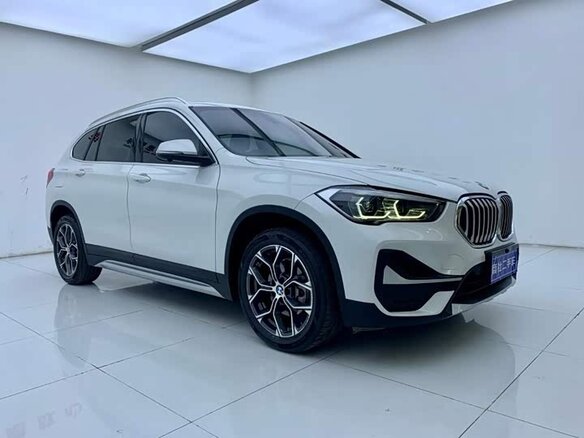 BMW X1 2022 — фото 3 из 12