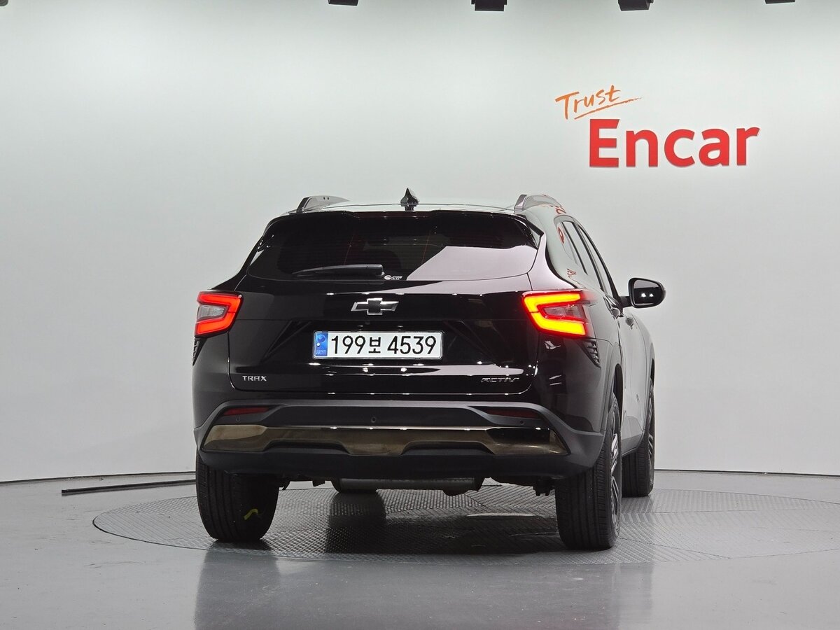 Chevrolet Trax 2023 — фото 3 из 19