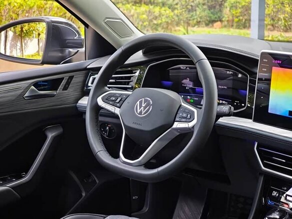 Volkswagen Sagitar 2022 — фото 8 из 10