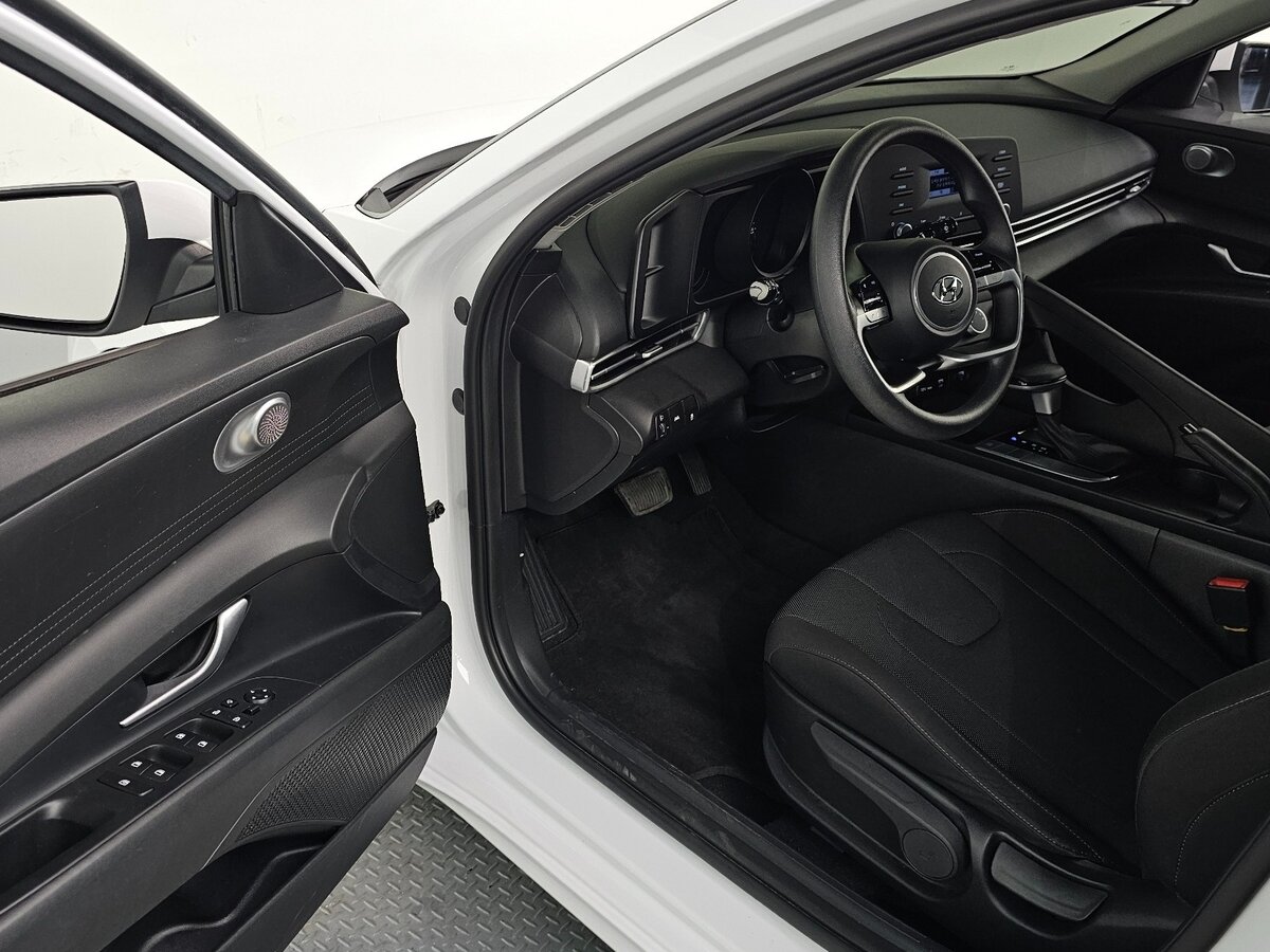 Hyundai Avante 2022 — фото 7 из 18