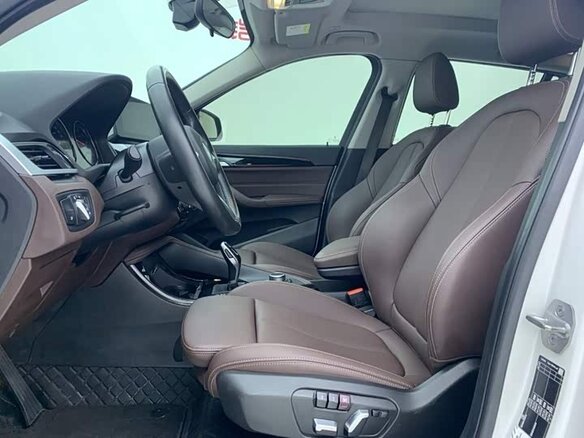 BMW X1 2022 — фото 9 из 12