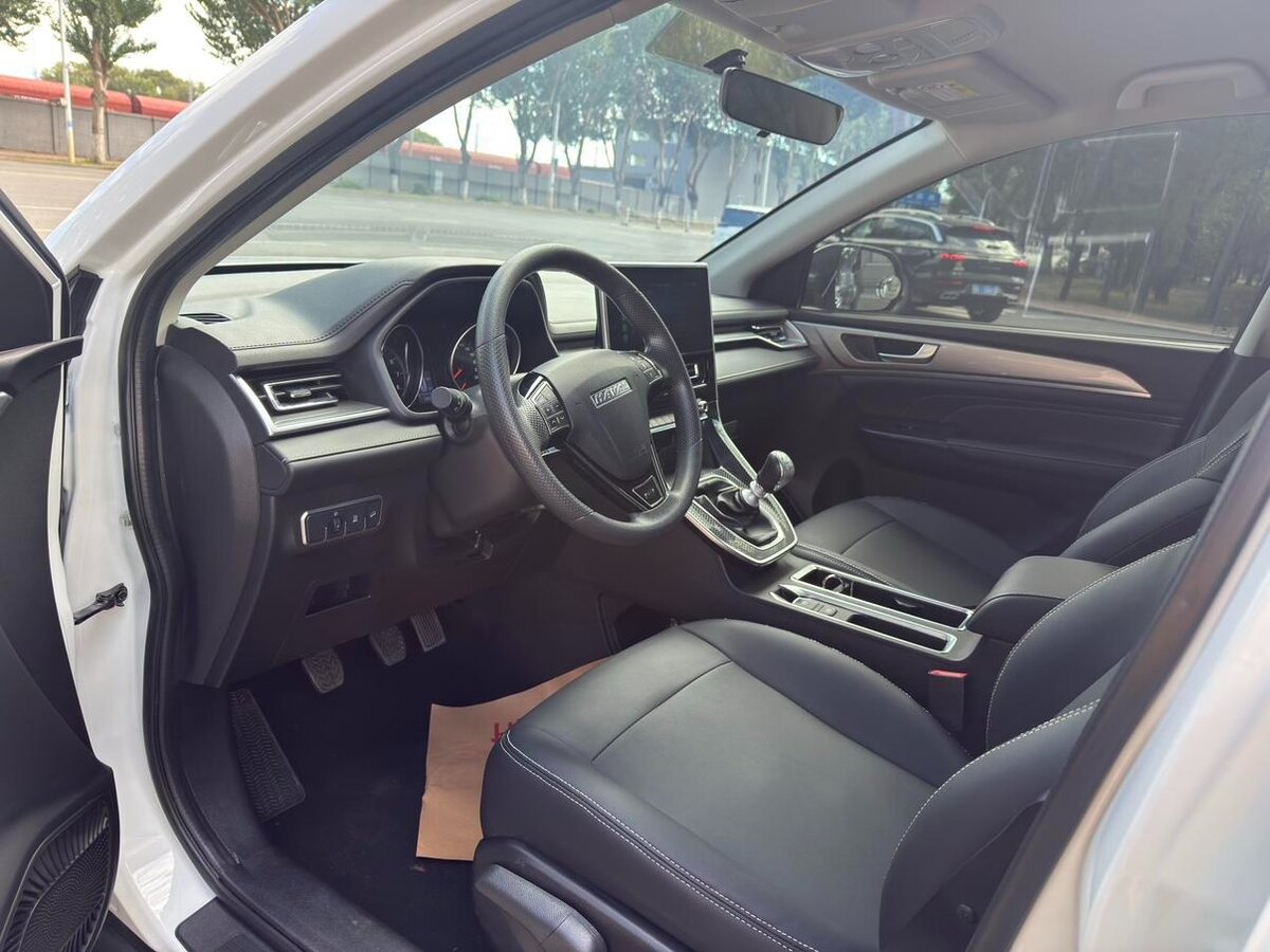 Haval M6 2023 — фото 7 из 8