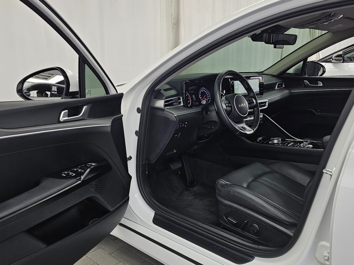 Kia K5 2022 — фото 7 из 19
