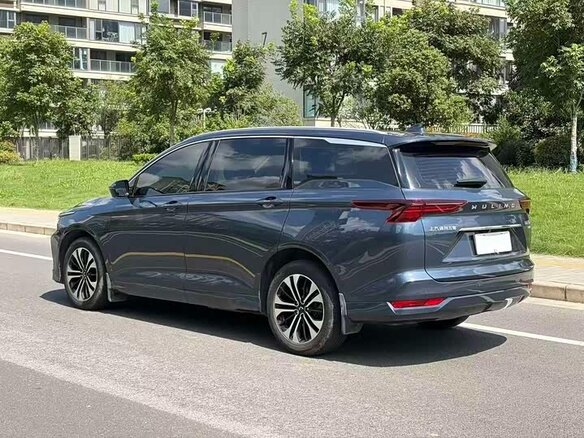 Wuling Victory 2022 — фото 7 из 11