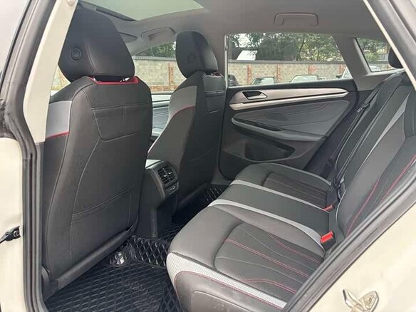 Volkswagen Lamando 2023 — фото 10 из 10