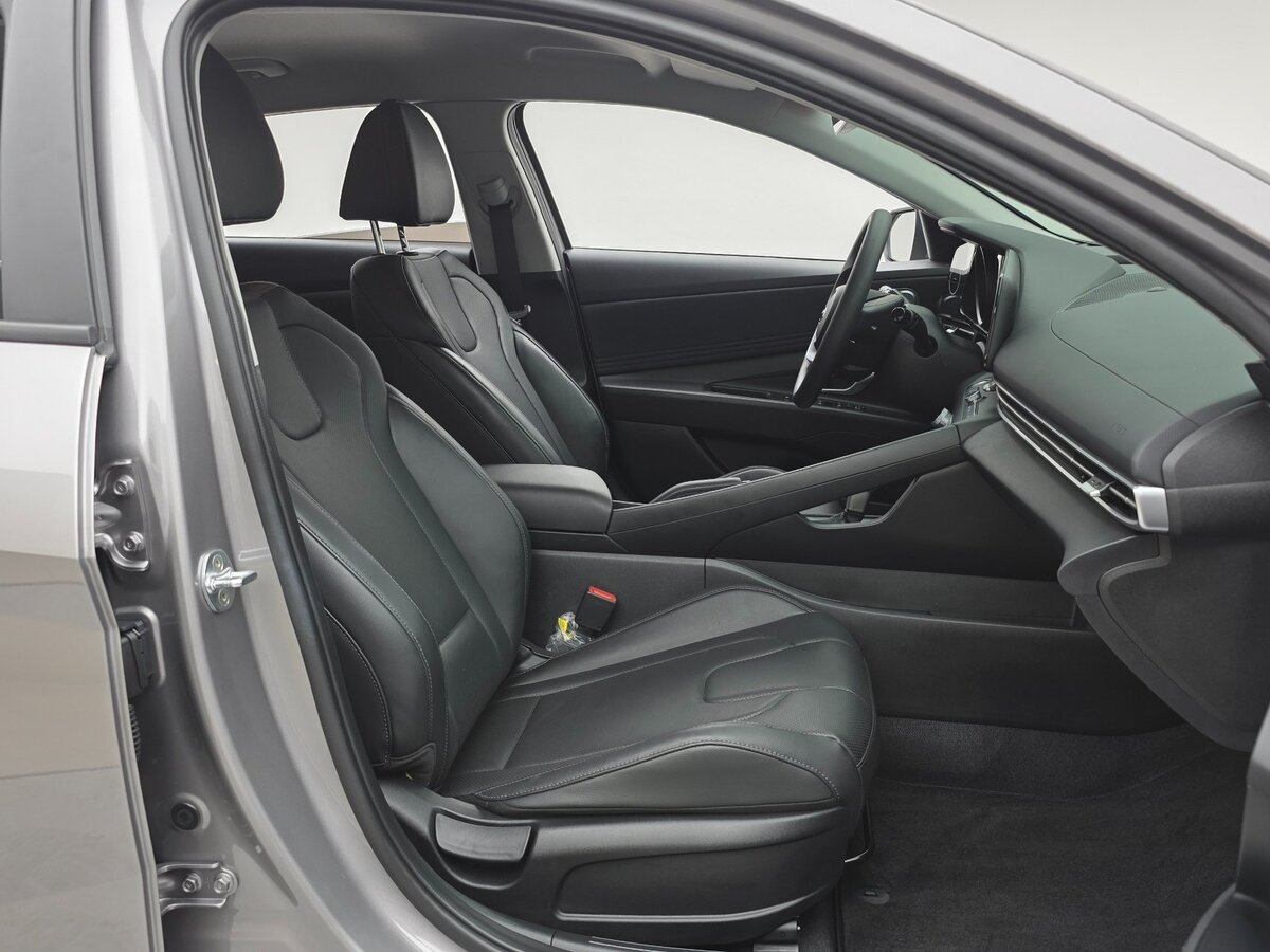 Hyundai Avante 2022 — фото 8 из 19