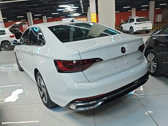 Volkswagen Sagitar 2022 — фото 6 из 10