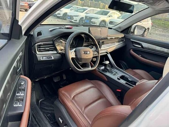 Geely Vision X6 Pro 2022 — фото 7 из 9