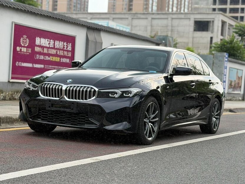 BMW 3 серии 2023 — фото 1 из 11