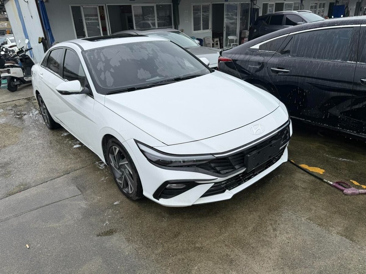 Hyundai Elantra 2022 — фото 3 из 8