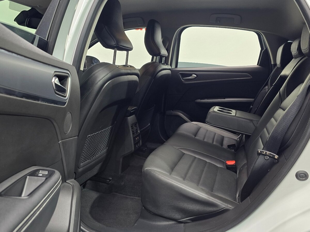 Renault Samsung XM3 2022 — фото 18 из 19