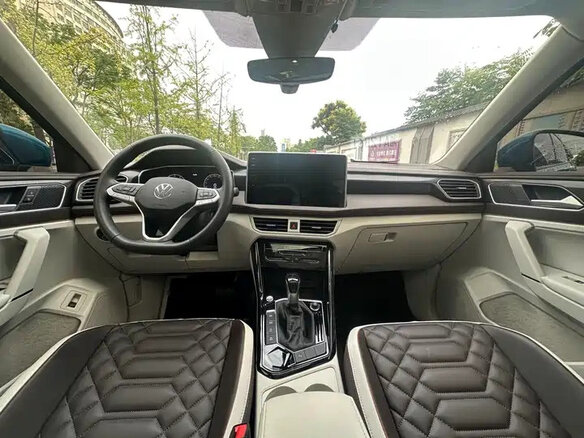 Volkswagen Tayron 2023 — фото 8 из 10