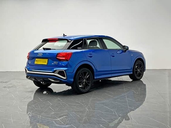Audi Q2 2022 — фото 6 из 13