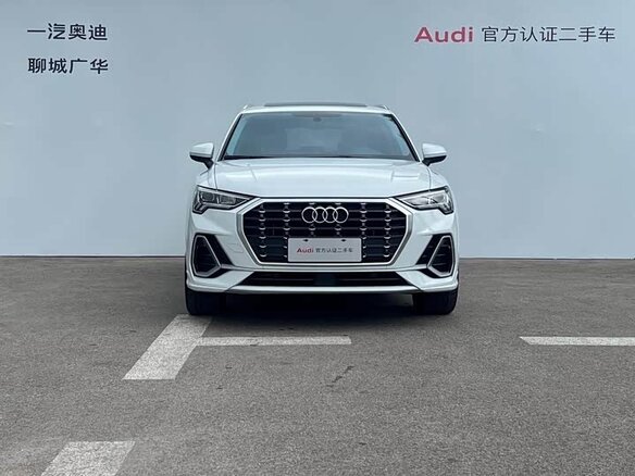 Audi Q3 2022 — фото 2 из 8