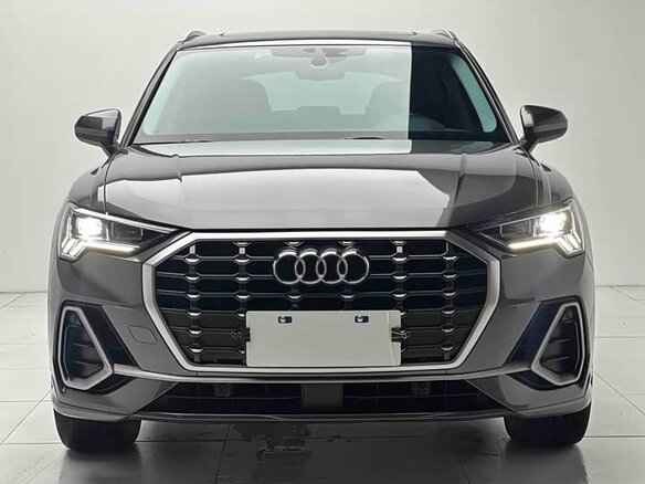 Audi Q3 2022 — фото 2 из 10