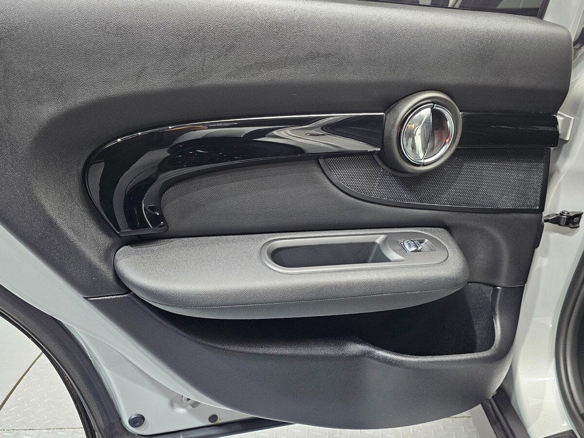 Mini Clubman 2022 — фото 13 из 20