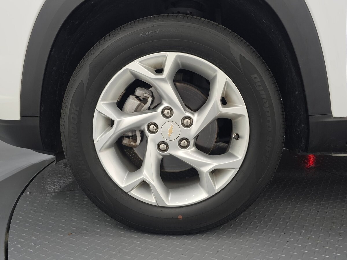 Chevrolet Trax 2023 — фото 10 из 20