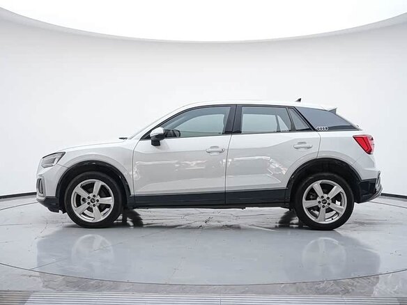 Audi Q2 2023 — фото 5 из 13