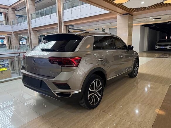Volkswagen T-Roc 2022 — фото 4 из 9