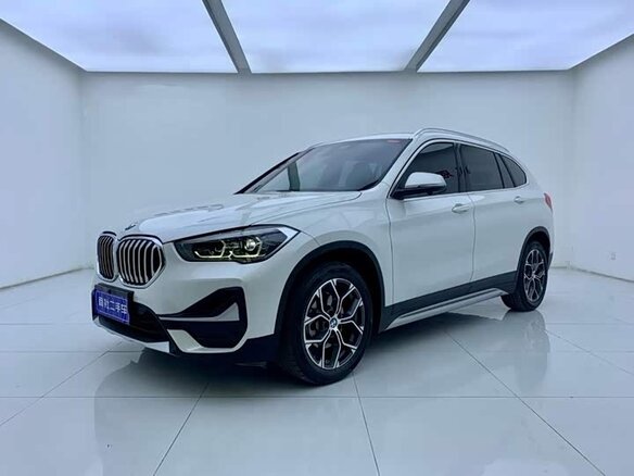 BMW X1 2022 — фото 1 из 12