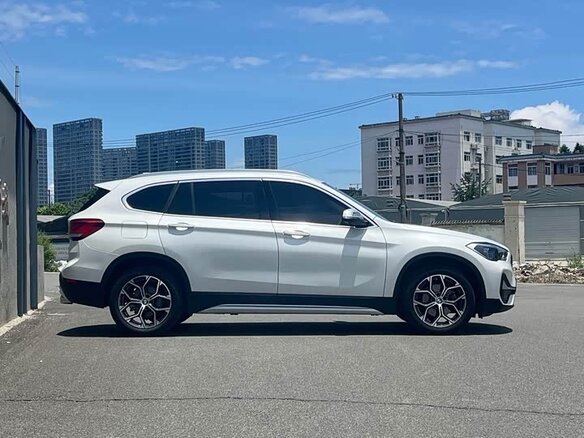 BMW X1 2022 — фото 4 из 11