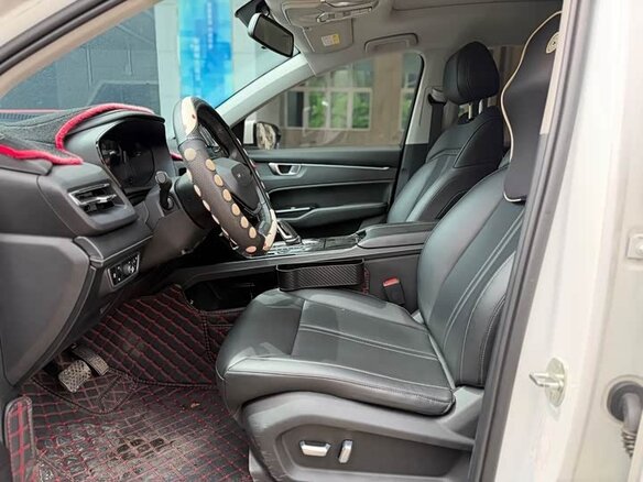 Wuling Victory 2022 — фото 8 из 9