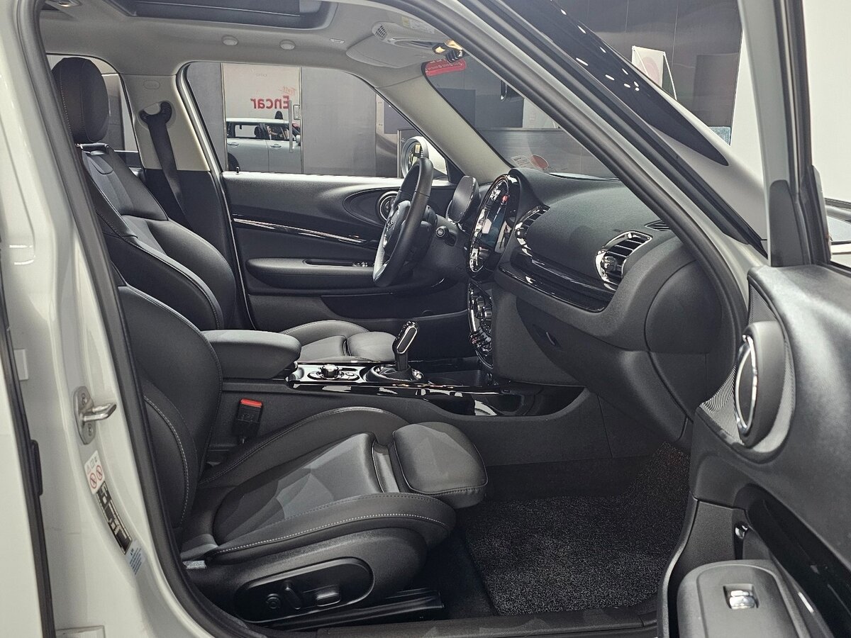 Mini Clubman 2022 — фото 7 из 20