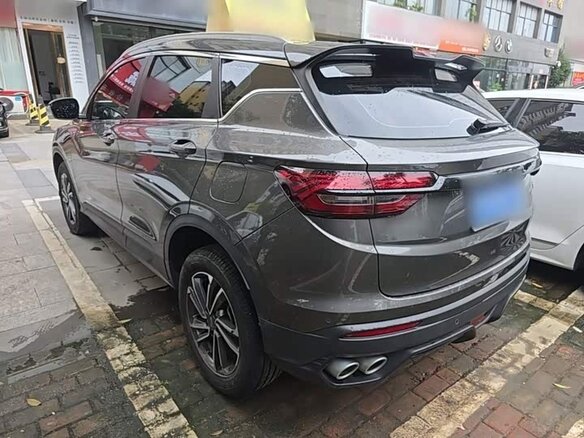 Geely Binyue 2023 — фото 5 из 9