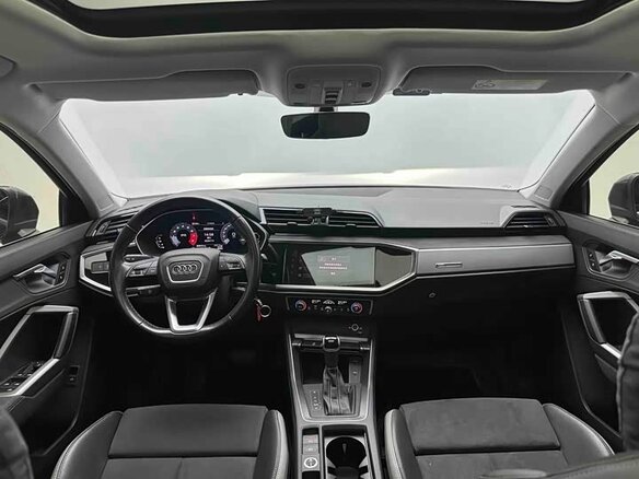 Audi Q3 2022 — фото 7 из 10