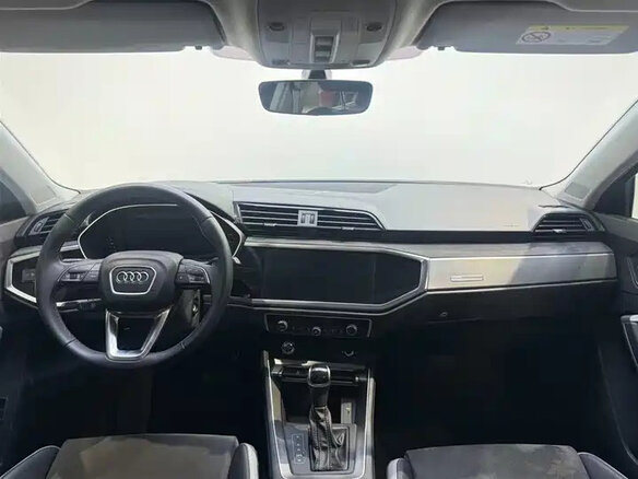 Audi Q3 2023 — фото 6 из 9
