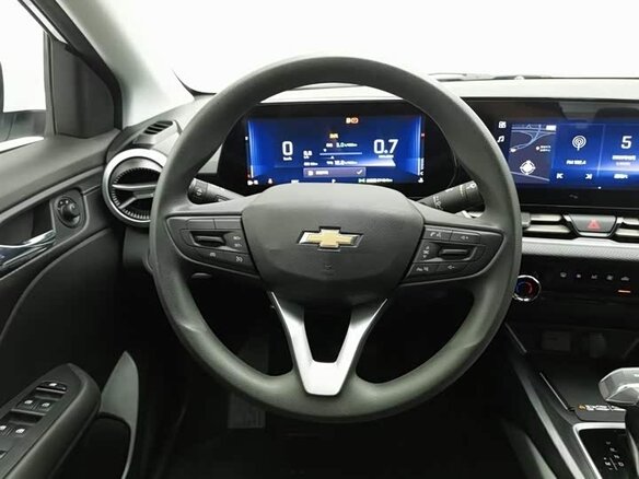 Chevrolet Monza 2023 — фото 12 из 17