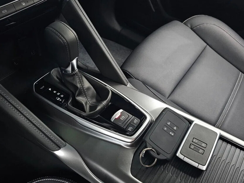 Renault Samsung QM6 2022 — фото 13 из 16