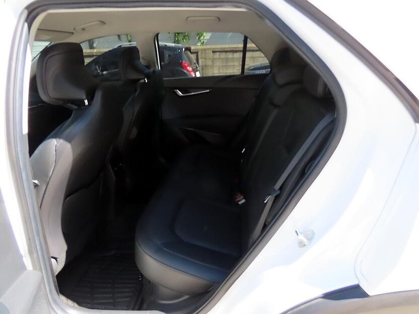 Kia Niro 2023 — фото 7 из 10
