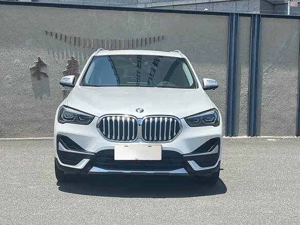 BMW X1 2022 — фото 2 из 11